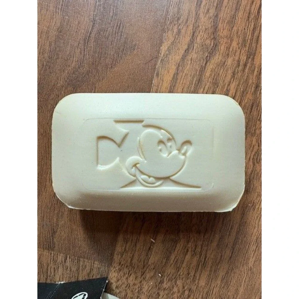 Vintage Walt Disney Mickey‎ Mouse Toiletries 8 PC Soap Mouthwash Conditioner Cap